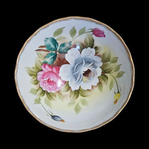 Hand Painted Footed Porcelain Bowl Floral Design Gold Trim Vintage 3-Leg